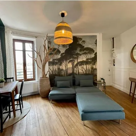 : Superbe Equipe, Proche Gare. Appartement Nancy